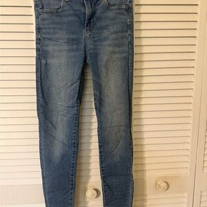 American Eagle Outfitters Light Blue Skinny Jeans